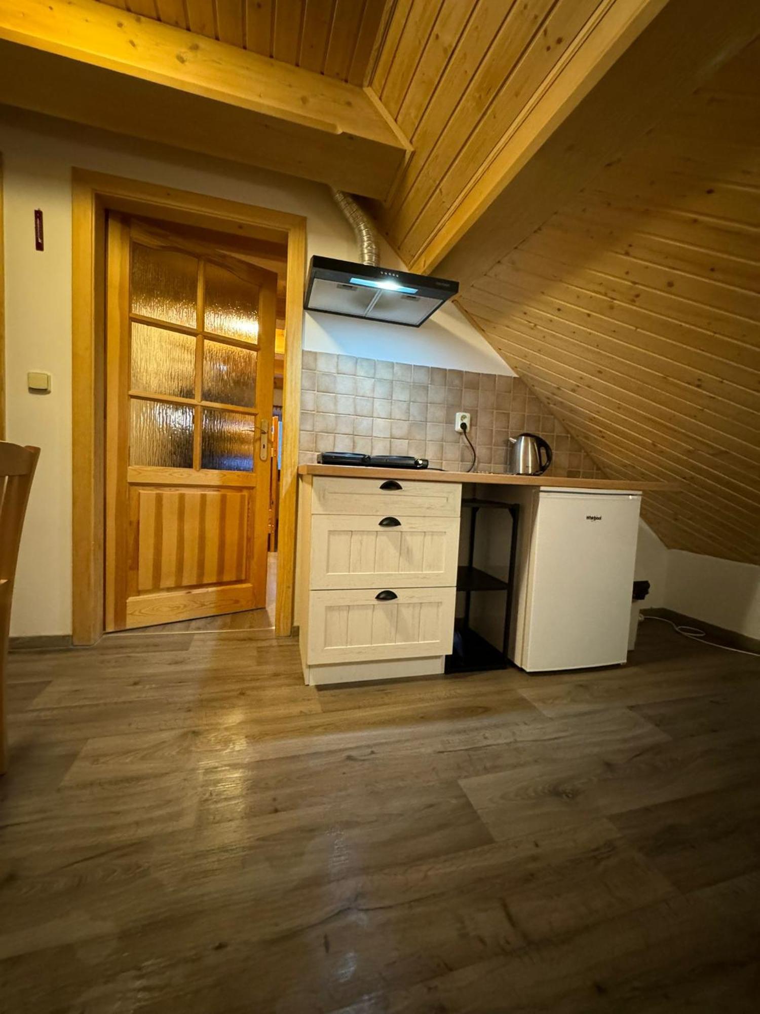 Apartmany Roudnice Jestrabi V Krkonosich ภายนอก รูปภาพ